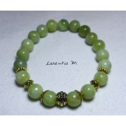 Bracelet perles pierre Jade 8mm et perles métal doré