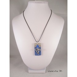 Pendant Necklace "Node" with blue Swarovski cristal pearl on rectangle concrete pad painted blue