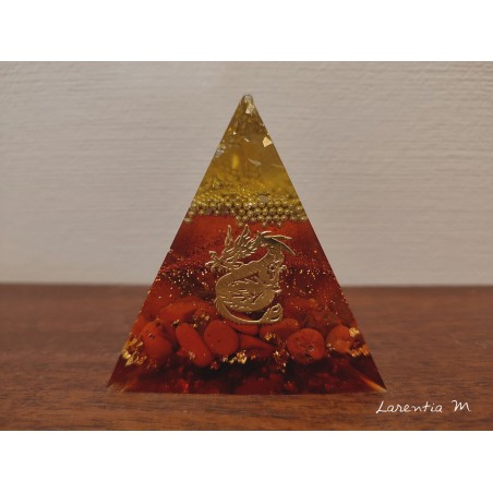 Orgone pyramid in resin, gold glass beads, purple glitter, natural stones