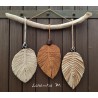 Driftwood suspension and 3 leaves in beige and brown macramé