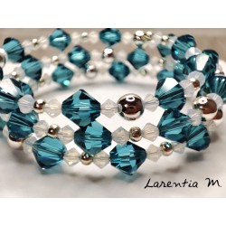 Bracelet 3 rangs en perles de cristal de Swarovski, Bleu canard et translucide, séparées par des perles métal métal