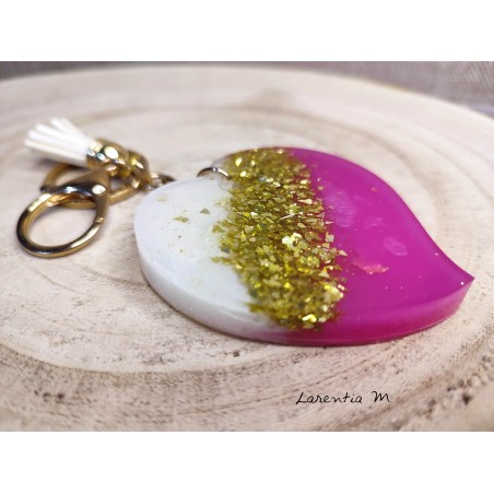 Heart key ring in degraded resin in red and pink tones with rhinestones, golden fastener.