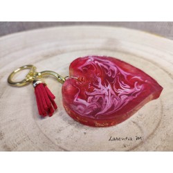 Heart key ring in degraded resin in red and pink tones with rhinestones, golden fastener.