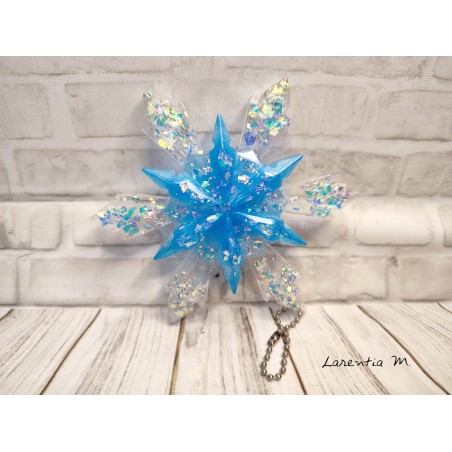 Resin snowflake blue and silver