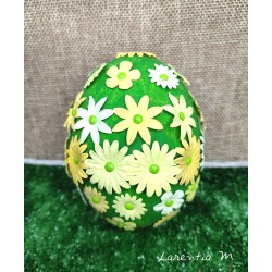10 cm Easter egg painted and decorated with paper flowers