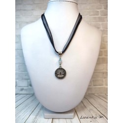 Collier avec médaillon Signe Astrologique