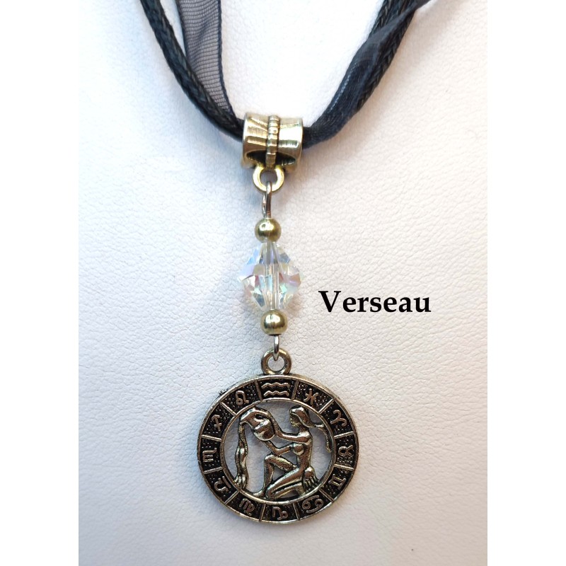 Collier avec médaillon Signe Astrologique Collier avec médaillon Signe Astrologique