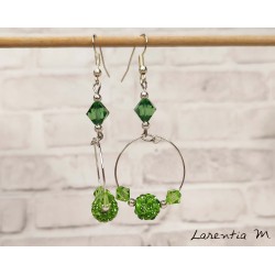 boucles d’oreilles pendantes créoles perles vertes