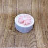 Pot céramique blanc avec bougie végétale et "surbougie" marguerite rose