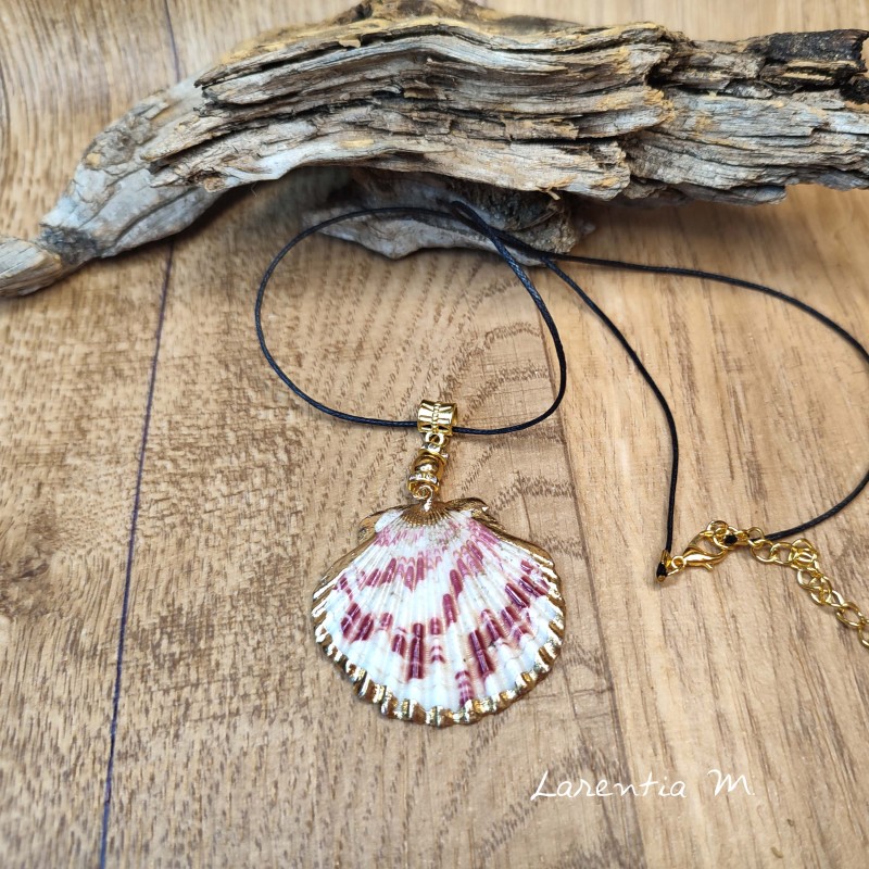 Collier pendentif coquillage en nacre