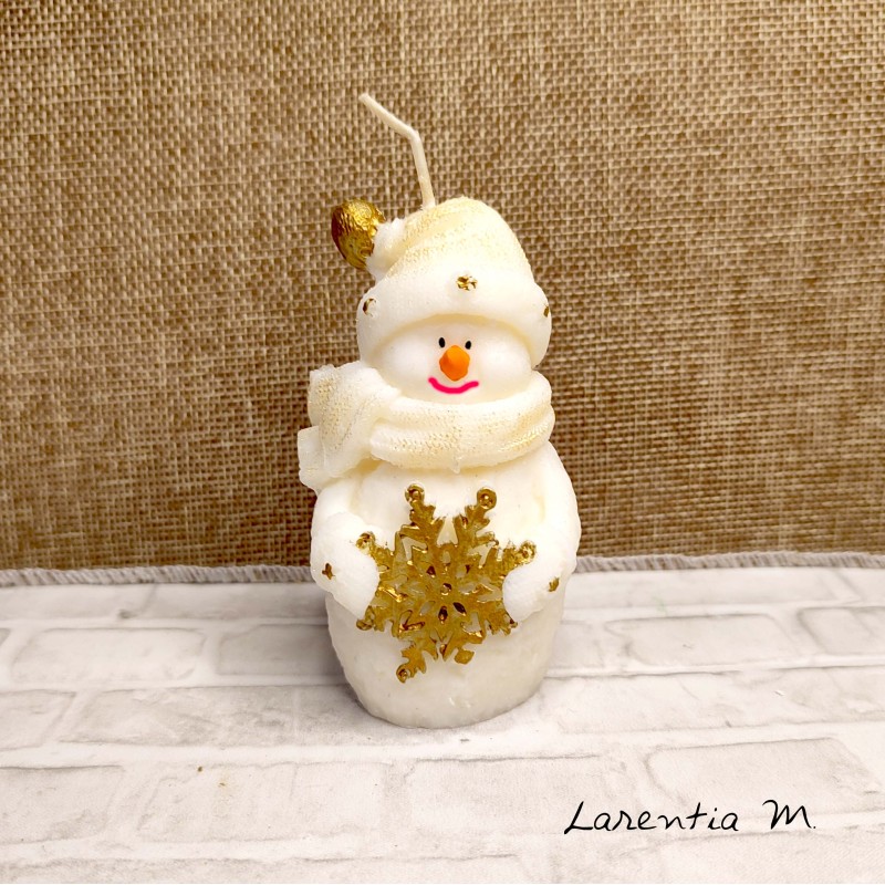 Christmas candle made of vegetable wax