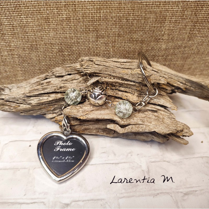 Photo case heart keychain with beads