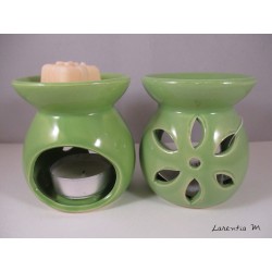 Perfume burner in ceramic, green, flower