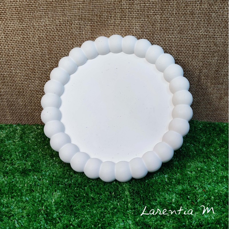 White ceramic tray