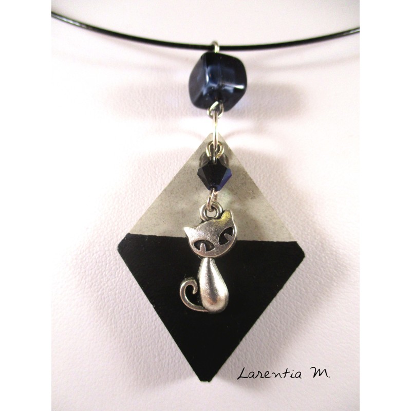 Pendant Necklace "Cat" with black cristal Swarovski pearl on lozenge concrete pad painted black