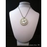 Collier béton trèfle argent/cristal vert Swarovski, cordon ciré marron