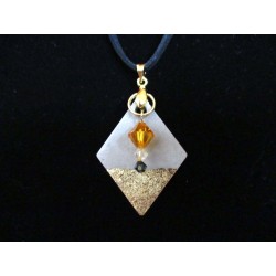 Collier béton losange or, perles cristal Swarovski, cordon daim