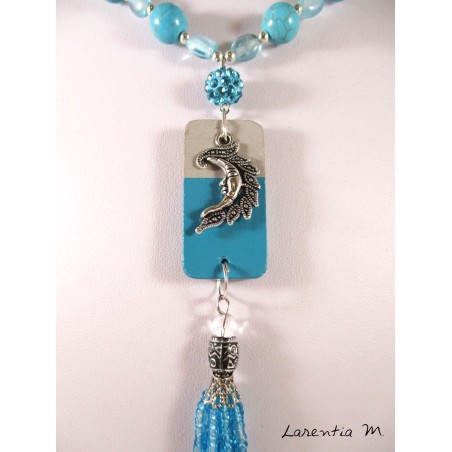 Colliers perles verre et cristal turquoise, rocaille argent, pendentif béton rectangle, lune argentée, pompon perles turquoise