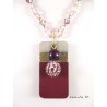 Collier perles cristal Swarovski et verre, pendentif béton rectangle peint raisin, avec perle cirée et shamballa violettes