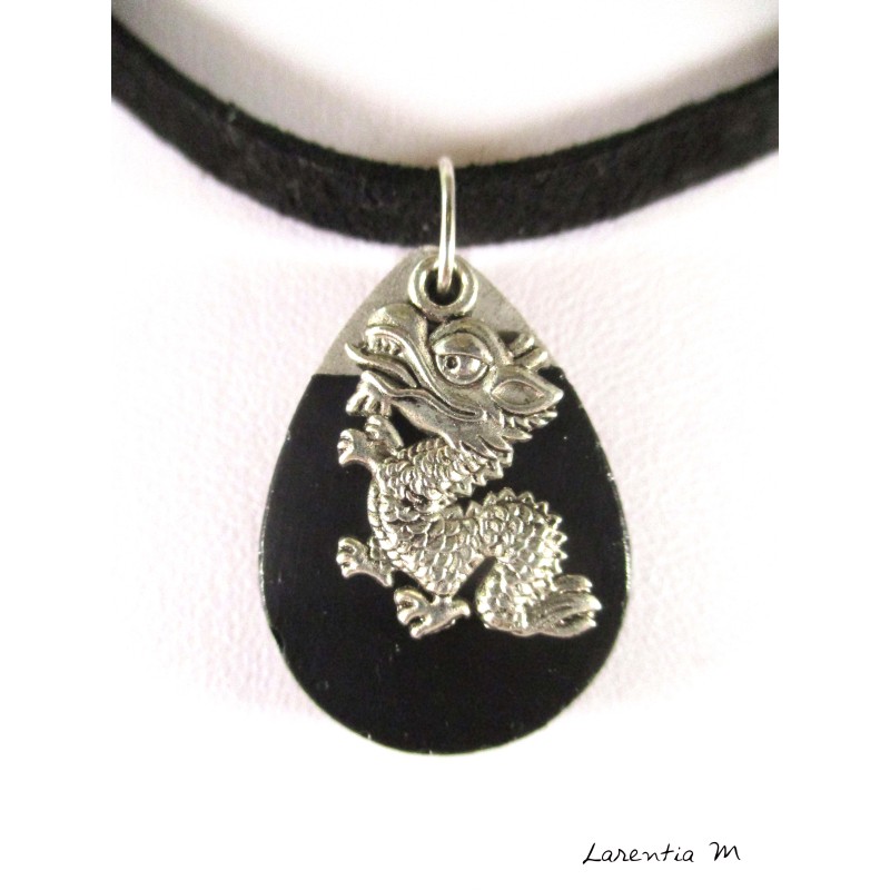 Necklace black water drop, silver dragon on black velvet necklace