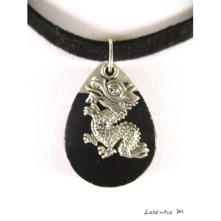 Collier goutte eau noire, dragon argenté