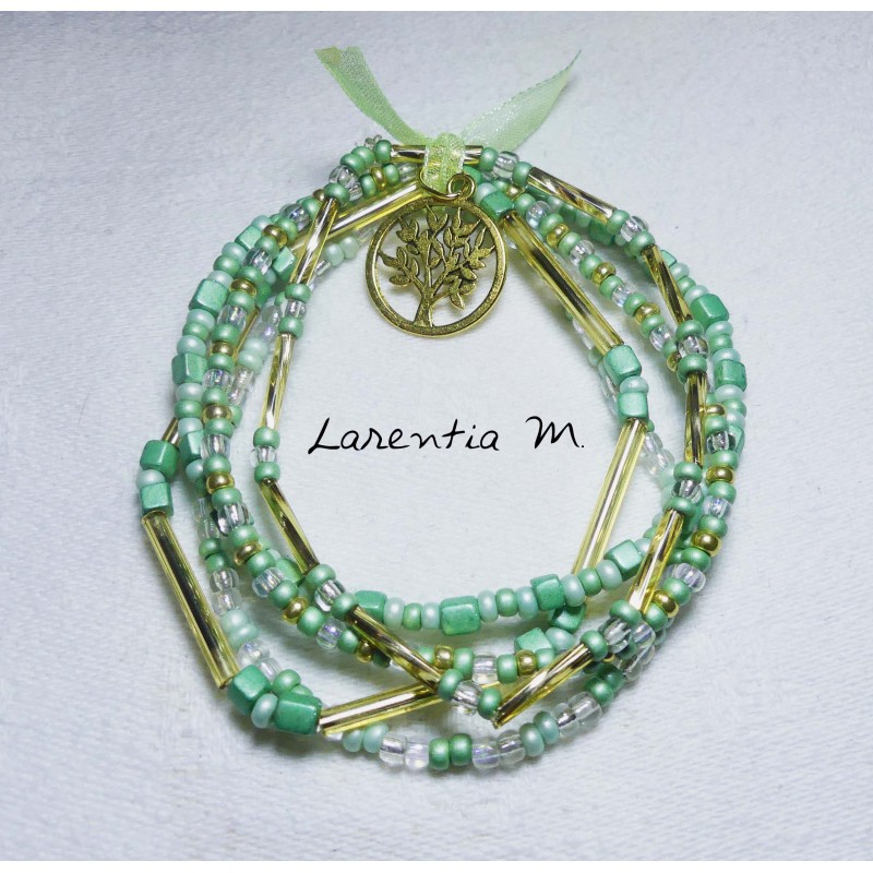 Bracelet 5 rangs en perles de rocaille tons vert-blanc-or, arbre de vie doré