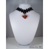 Collier pendentif "Chat" avec perle cristal Swarovksi noire sur socle de béton losange peint noir et perle carrée noire