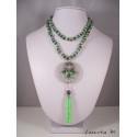 Collier perles cristal Bohême vertes, strass, pendentif béton rond avec connecteur cœur, pompon perles vertes