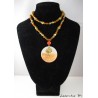 Collier perles cristal Bohême et verre orange, perles métal, pendentif béton rond avec arbre de vie doré et shamballa orange