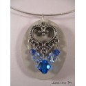 Collier béton ovale, connecteur cœur et perles cristal Swarovski bleues, ras de cou rigide gris