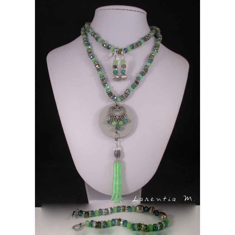 Fineries jewels Long necklace concrete, bracelet and earrings green pearls and rhinestones