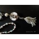 Sautoir perles irisées bleu/rose/blanc, perle shamballa blanche, pendentif béton avec cœur argenté, pompon perles blanches