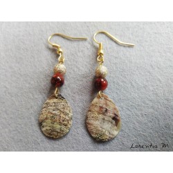 Mother of pearl earrings, brown pearls and gold metal