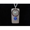 Collier avec perles cristal Swarosvki bleu et anneau sur socle de béton